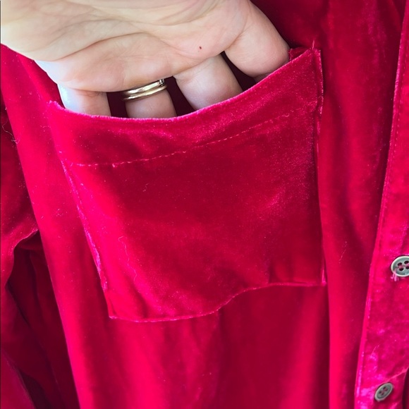 Umgee Sz 2XL Like New Deep Red Velvet Long Sleeve Button Down Shirt - Picture 4 of 8